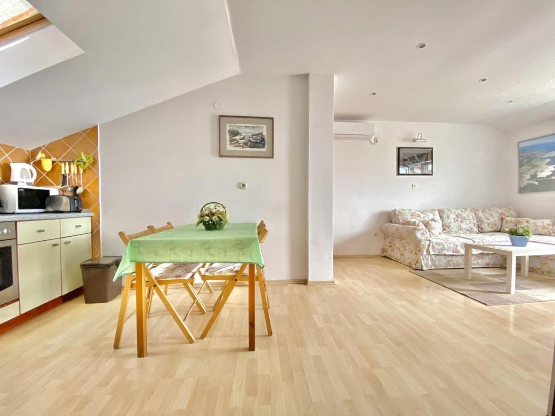 Family Apartments Viva Close To The Beach 克尔克 外观 照片